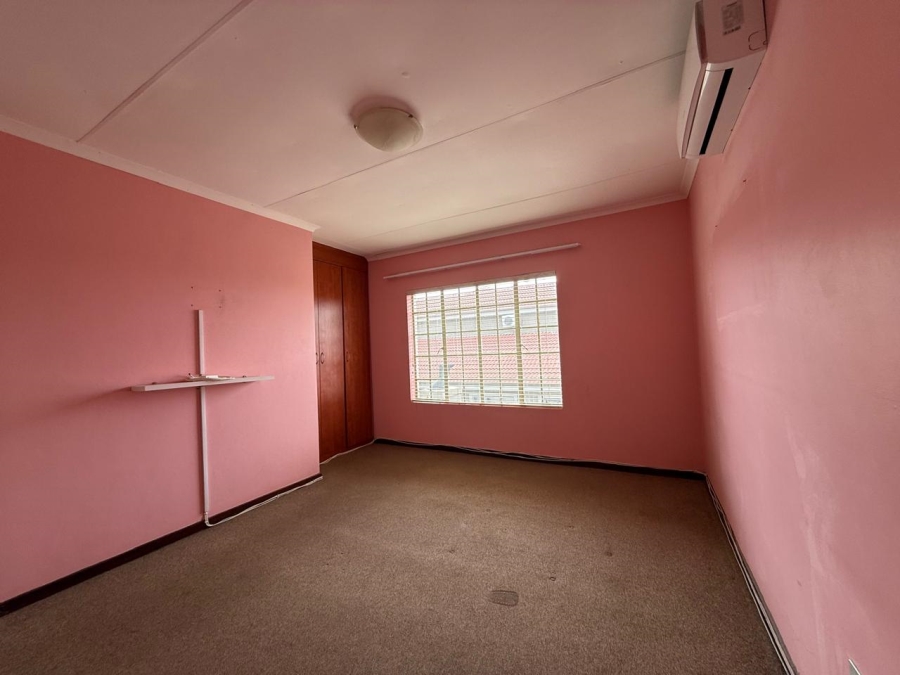3 Bedroom Property for Sale in Waterkloof North West